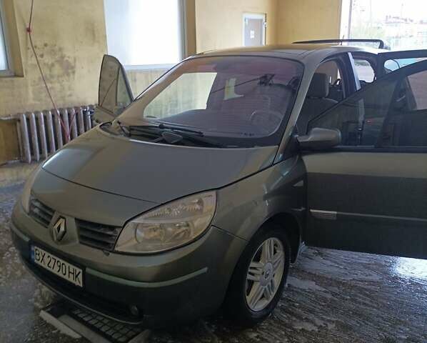 Серый Рено Megane Scenic, объемом двигателя 1.87 л и пробегом 253 тыс. км за 4673 $, фото 1 на Automoto.ua