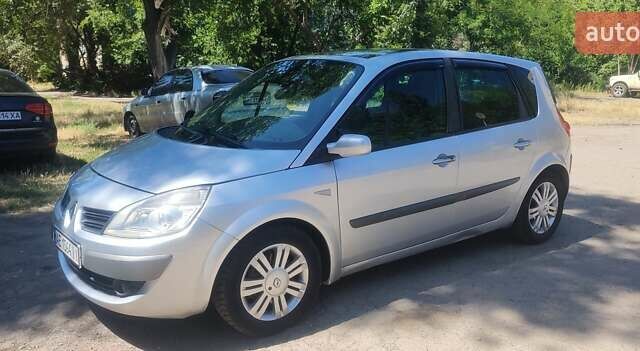 Серый Рено Megane Scenic, объемом двигателя 1.9 л и пробегом 236 тыс. км за 5100 $, фото 1 на Automoto.ua