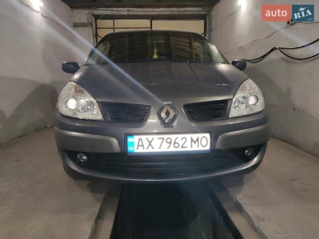 Серый Рено Megane Scenic, объемом двигателя 1.6 л и пробегом 50 тыс. км за 5600 $, фото 1 на Automoto.ua