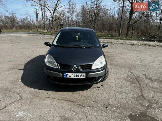 Серый Рено Megane Scenic, объемом двигателя 1.6 л и пробегом 285 тыс. км за 4500 $, фото 1 на Automoto.ua