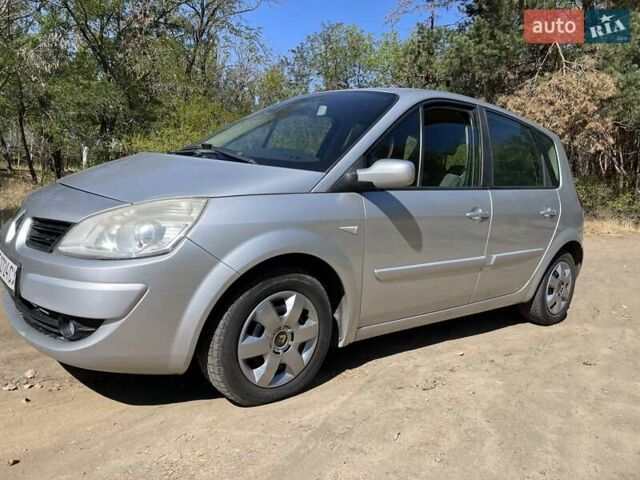 Серый Рено Megane Scenic, объемом двигателя 1.6 л и пробегом 190 тыс. км за 4600 $, фото 1 на Automoto.ua