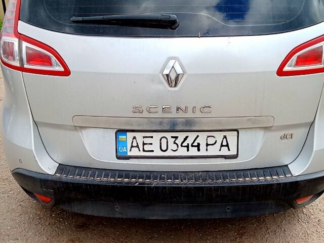 Сірий Рено Megane Scenic, об'ємом двигуна 1.5 л та пробігом 270 тис. км за 5000 $, фото 1 на Automoto.ua