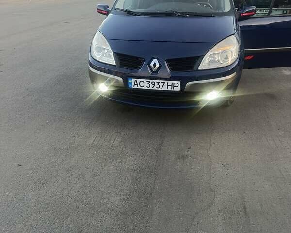 Синий Рено Megane Scenic, объемом двигателя 1.9 л и пробегом 360 тыс. км за 4200 $, фото 1 на Automoto.ua