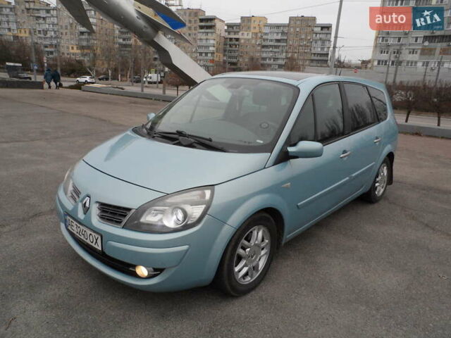 Синий Рено Megane Scenic, объемом двигателя 1.6 л и пробегом 220 тыс. км за 6500 $, фото 1 на Automoto.ua