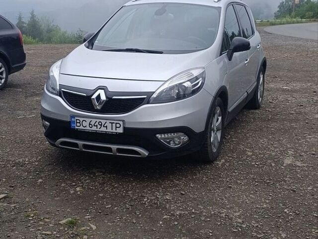 Серый Рено Scenic XMOD, объемом двигателя 1.5 л и пробегом 229 тыс. км за 9750 $, фото 1 на Automoto.ua