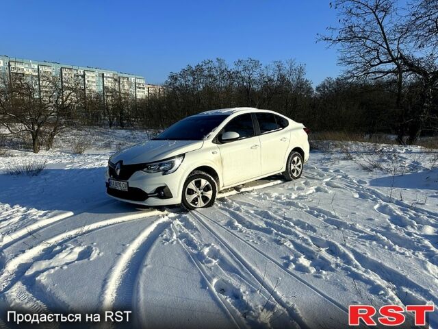 Белый Рено Taliant, объемом двигателя 1 л и пробегом 11 тыс. км за 14500 $, фото 1 на Automoto.ua