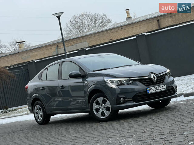 Сірий Рено Taliant, об'ємом двигуна 1 л та пробігом 23 тис. км за 14200 $, фото 1 на Automoto.ua