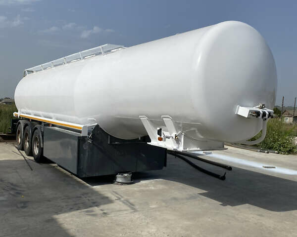 Белый Рохр Рохр, объемом двигателя 0 л и пробегом 200 тыс. км за 30000 $, фото 1 на Automoto.ua