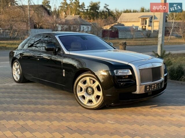 Красный Ролс Ройс Гост, объемом двигателя 0 л и пробегом 80 тыс. км за 85000 $, фото 1 на Automoto.ua
