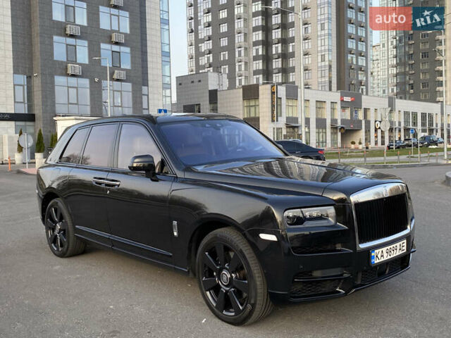 Черный Ролс Ройс Cullinan, объемом двигателя 6.75 л и пробегом 84 тыс. км за 337000 $, фото 1 на Automoto.ua