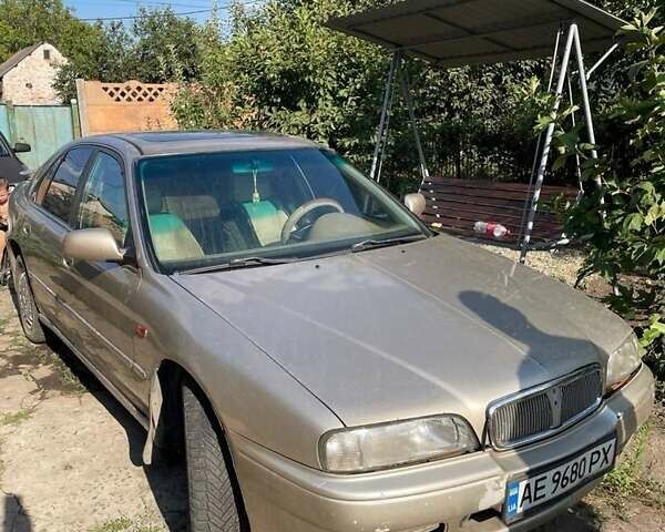 Жовтий Ровер 600, об'ємом двигуна 2 л та пробігом 350 тис. км за 1500 $, фото 1 на Automoto.ua
