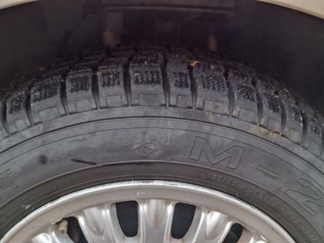 Серый Ровер 75, объемом двигателя 2 л и пробегом 219 тыс. км за 3000 $, фото 1 на Automoto.ua