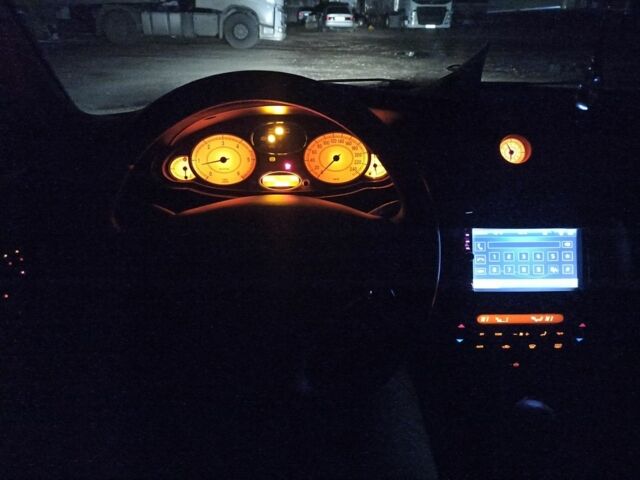 Сірий Ровер 75, об'ємом двигуна 2 л та пробігом 33 тис. км за 2540 $, фото 1 на Automoto.ua