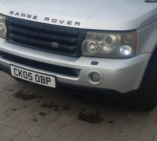 Серый Ровер Рендж Ровер, объемом двигателя 2.7 л и пробегом 128 тыс. км за 44065 $, фото 1 на Automoto.ua