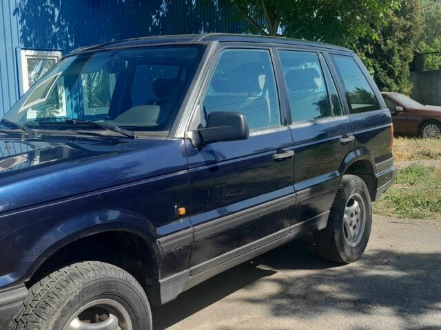 Синий Ровер Рендж Ровер, объемом двигателя 2.5 л и пробегом 224 тыс. км за 3077 $, фото 1 на Automoto.ua