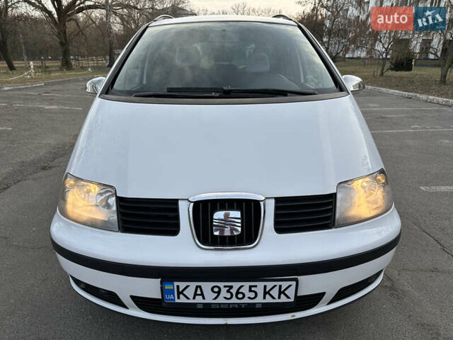 Білий Сеат Альхамбра, об'ємом двигуна 1.8 л та пробігом 320 тис. км за 6500 $, фото 1 на Automoto.ua