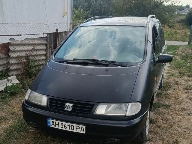 Чорний Сеат Альхамбра, об'ємом двигуна 1.8 л та пробігом 426 тис. км за 3500 $, фото 1 на Automoto.ua