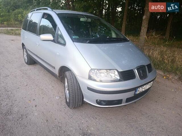 Сірий Сеат Альхамбра, об'ємом двигуна 1.9 л та пробігом 275 тис. км за 3000 $, фото 1 на Automoto.ua