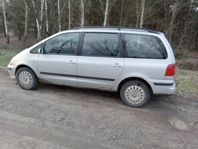 Сеат Альхамбра 2001 в Ковель на Automoto.ua Серый Сеат Альхамбра, объемом двигателя 1.9 л и пробегом 490 тыс. км за 4300 $, фото 1 на Automoto.ua