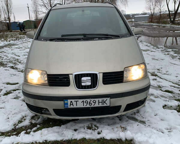 Серый Сеат Альхамбра, объемом двигателя 1.9 л и пробегом 362 тыс. км за 3400 $, фото 1 на Automoto.ua
