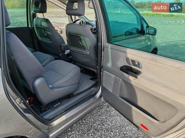 Серый Сеат Альхамбра, объемом двигателя 1.98 л и пробегом 279 тыс. км за 5300 $, фото 1 на Automoto.ua