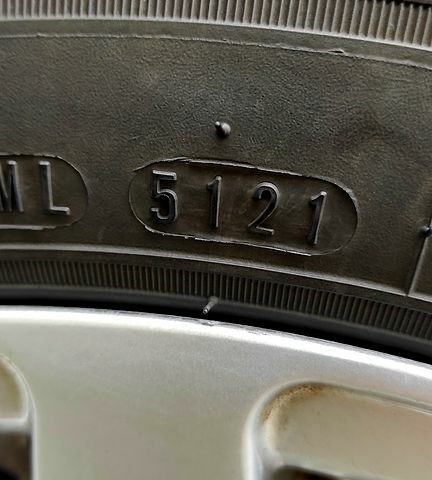 Сірий Сеат Альхамбра, об'ємом двигуна 2 л та пробігом 262 тис. км за 7000 $, фото 1 на Automoto.ua