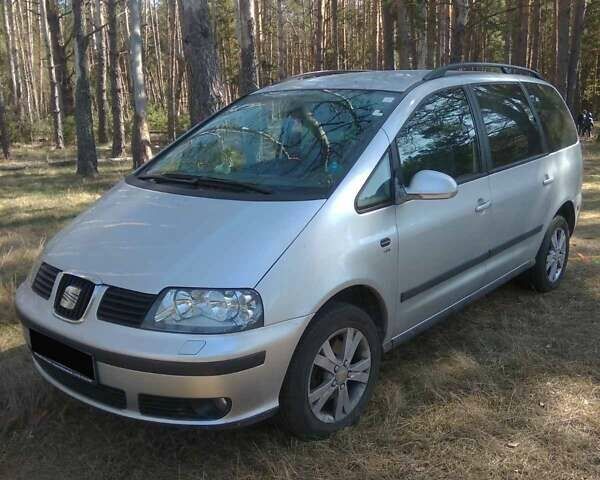 Серый Сеат Альхамбра, объемом двигателя 2 л и пробегом 283 тыс. км за 7300 $, фото 1 на Automoto.ua