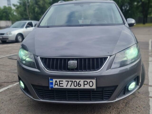 Сірий Сеат Альхамбра, об'ємом двигуна 1.39 л та пробігом 270 тис. км за 10500 $, фото 1 на Automoto.ua