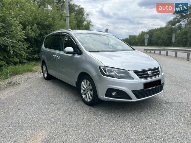 Серый Сеат Альхамбра, объемом двигателя 2 л и пробегом 225 тыс. км за 17300 $, фото 1 на Automoto.ua
