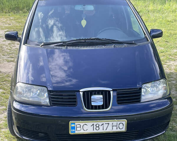 Синий Сеат Альхамбра, объемом двигателя 2 л и пробегом 558 тыс. км за 3800 $, фото 1 на Automoto.ua