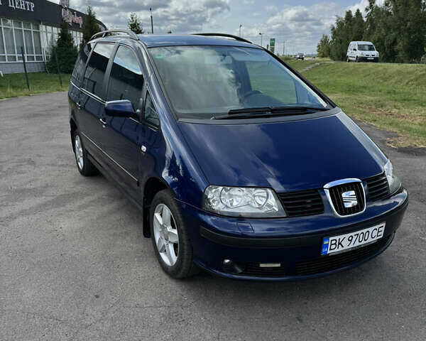Синий Сеат Альхамбра, объемом двигателя 2 л и пробегом 250 тыс. км за 5700 $, фото 1 на Automoto.ua