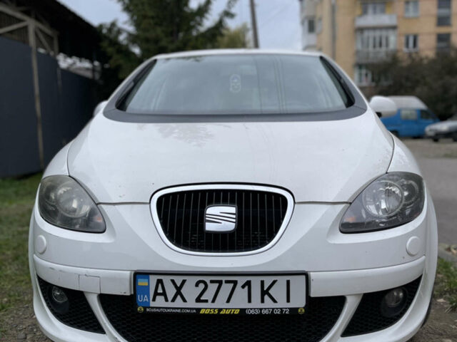 Белый Сеат Алтеа, объемом двигателя 1.39 л и пробегом 250 тыс. км за 5000 $, фото 1 на Automoto.ua