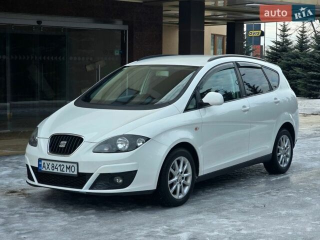Білий Сеат Altea, об'ємом двигуна 1.6 л та пробігом 165 тис. км за 7200 $, фото 1 на Automoto.ua