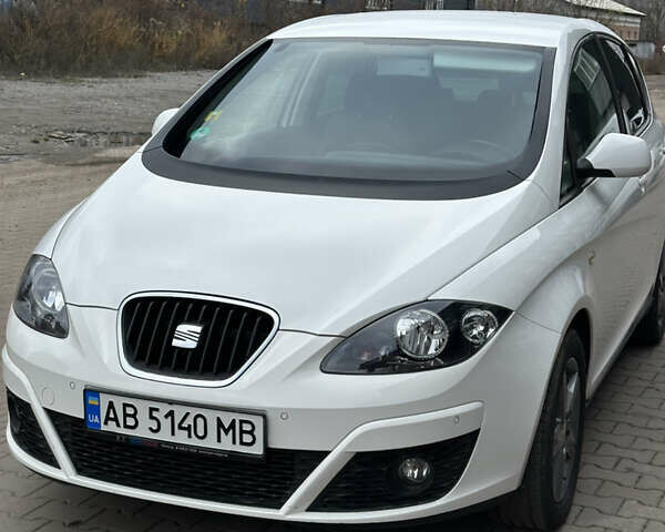 Білий Сеат Altea, об'ємом двигуна 1.39 л та пробігом 159 тис. км за 8700 $, фото 1 на Automoto.ua