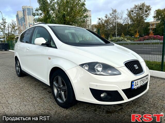 Белый Сеат Алтеа, объемом двигателя 1.6 л и пробегом 204 тыс. км за 11000 $, фото 1 на Automoto.ua