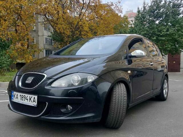 Черный Сеат Алтеа, объемом двигателя 2 л и пробегом 360 тыс. км за 4200 $, фото 1 на Automoto.ua