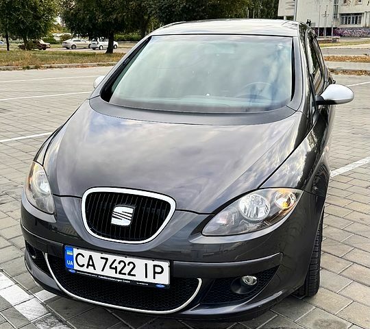 Чорний Сеат Altea, об'ємом двигуна 1.6 л та пробігом 183 тис. км за 4800 $, фото 1 на Automoto.ua