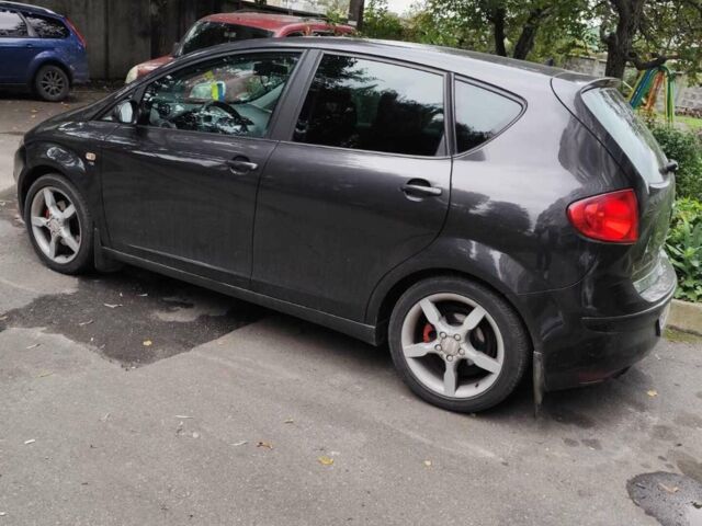 Чорний Сеат Altea, об'ємом двигуна 1.97 л та пробігом 257 тис. км за 4500 $, фото 1 на Automoto.ua