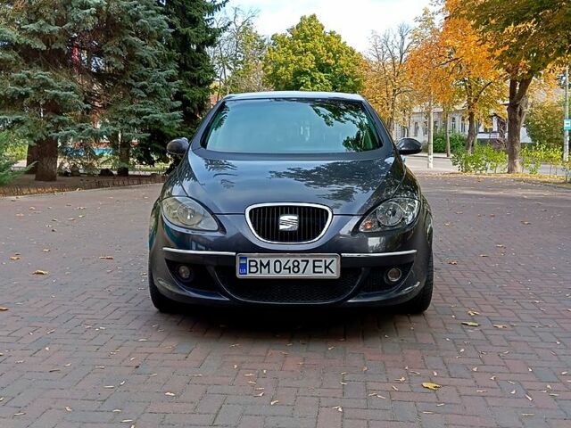 Чорний Сеат Altea, об'ємом двигуна 1.6 л та пробігом 250 тис. км за 5500 $, фото 1 на Automoto.ua