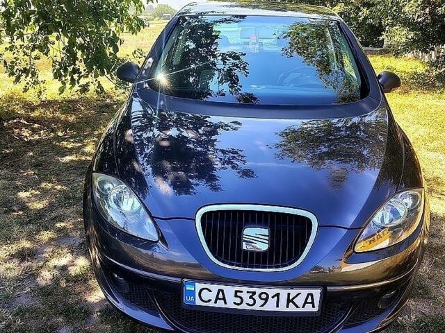 Чорний Сеат Altea, об'ємом двигуна 1.6 л та пробігом 192 тис. км за 4500 $, фото 1 на Automoto.ua