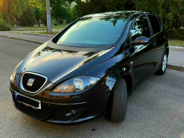 Чорний Сеат Altea, об'ємом двигуна 2 л та пробігом 156 тис. км за 4900 $, фото 1 на Automoto.ua