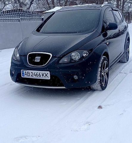 Чорний Сеат Altea, об'ємом двигуна 2 л та пробігом 282 тис. км за 7300 $, фото 1 на Automoto.ua
