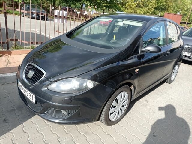 Чорний Сеат Altea, об'ємом двигуна 0 л та пробігом 333 тис. км за 3011 $, фото 1 на Automoto.ua