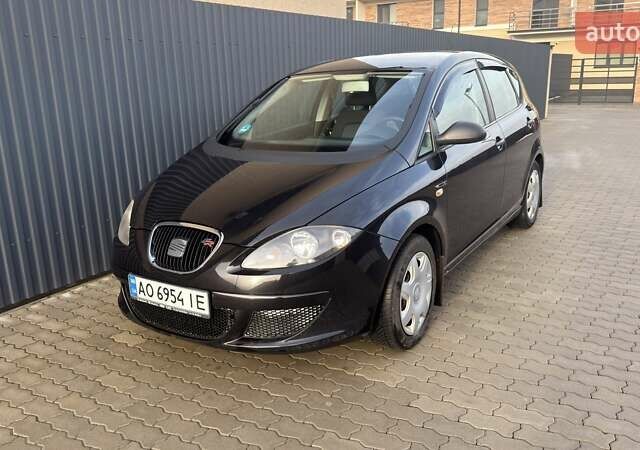 Черный Сеат Алтеа, объемом двигателя 1.6 л и пробегом 181 тыс. км за 6290 $, фото 1 на Automoto.ua