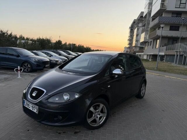Чорний Сеат Altea, об'ємом двигуна 1.9 л та пробігом 230 тис. км за 1935 $, фото 1 на Automoto.ua