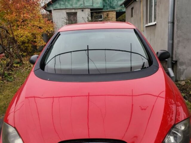 Красный Сеат Алтеа, объемом двигателя 1.6 л и пробегом 195 тыс. км за 3200 $, фото 1 на Automoto.ua