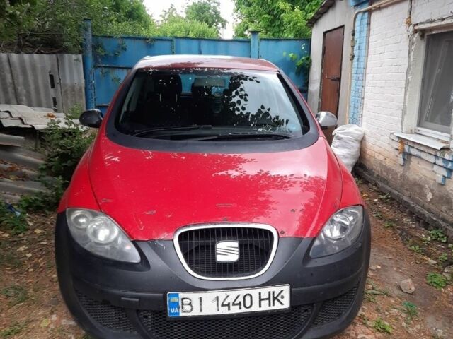 Червоний Сеат Altea, об'ємом двигуна 1.6 л та пробігом 285 тис. км за 4229 $, фото 1 на Automoto.ua