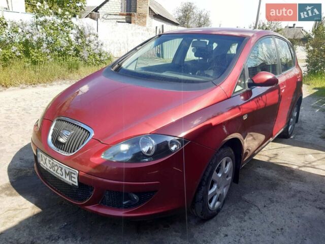 Червоний Сеат Altea, об'ємом двигуна 1.6 л та пробігом 170 тис. км за 5500 $, фото 1 на Automoto.ua
