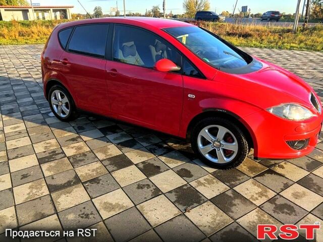 Красный Сеат Алтеа, объемом двигателя 2 л и пробегом 210 тыс. км за 5200 $, фото 1 на Automoto.ua