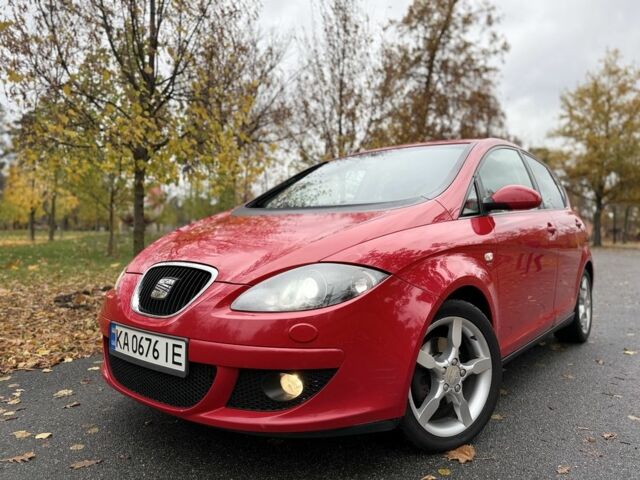 Сеат Алтеа 2005 в Буче на Automoto.ua Красный Сеат Алтеа, объемом двигателя 2 л и пробегом 245 тыс. км за 4700 $, фото 1 на Automoto.ua